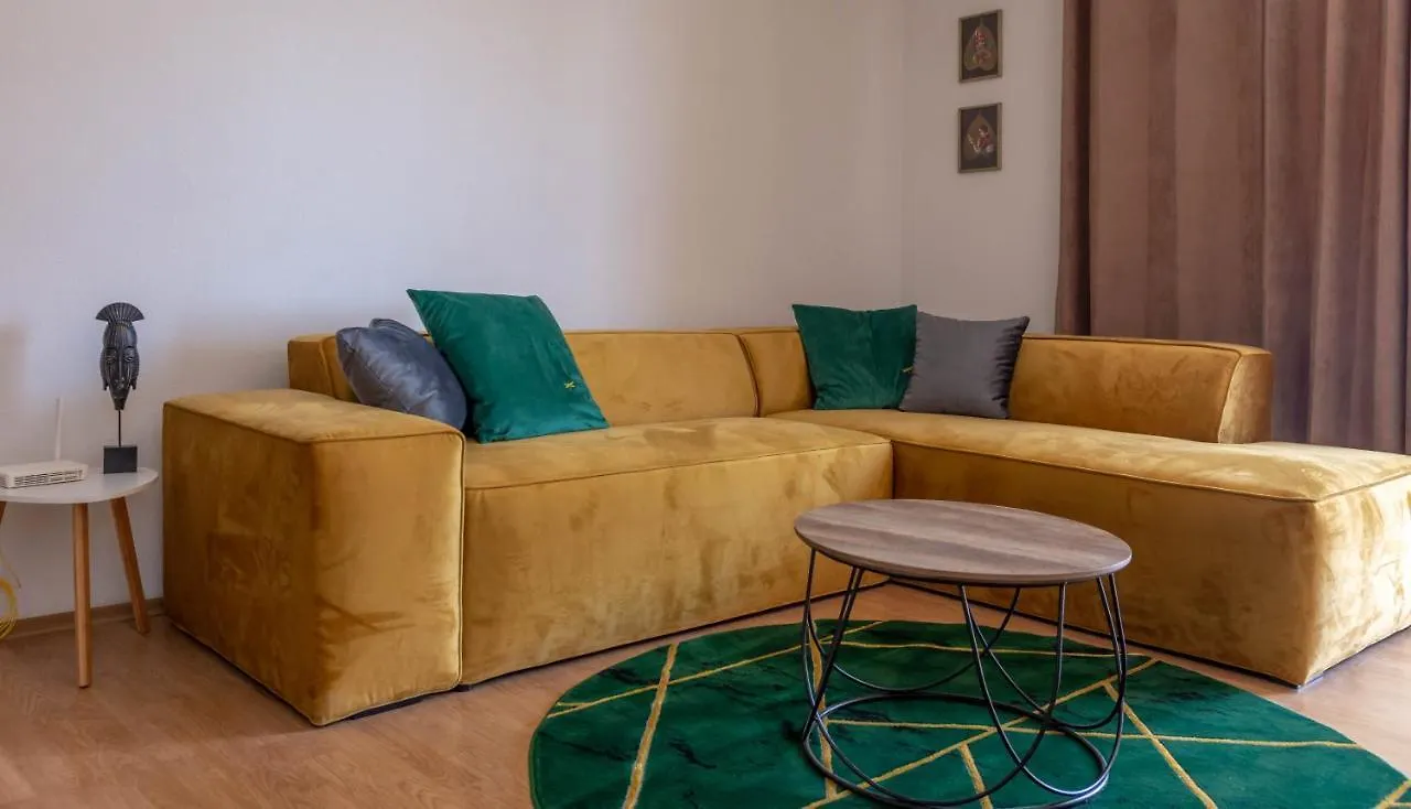 Vicia Faba Apartment Kastela