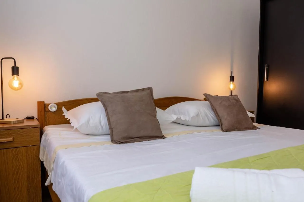 Vicia Faba Apartment Kastela Croatia