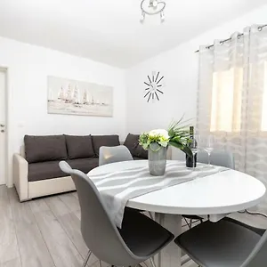 Apartament Apartman Topic, Kaštela